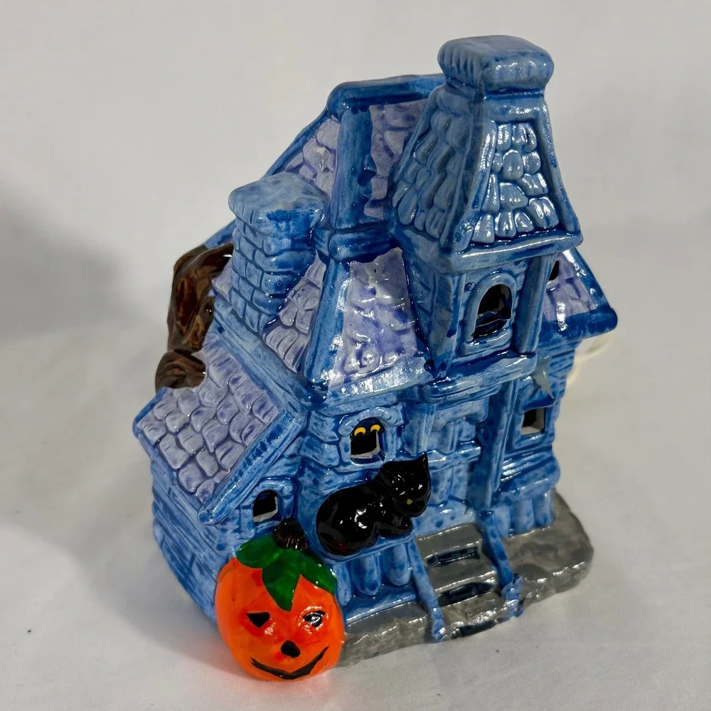 Vintage 1987 Casper Friendly Ghost Haunted House Ceramic Light Halloween Harvey